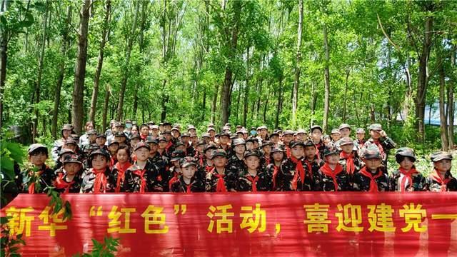 42岁胡歌现身上海认不出!脸部皱纹明显太真实,气质过人明星范足